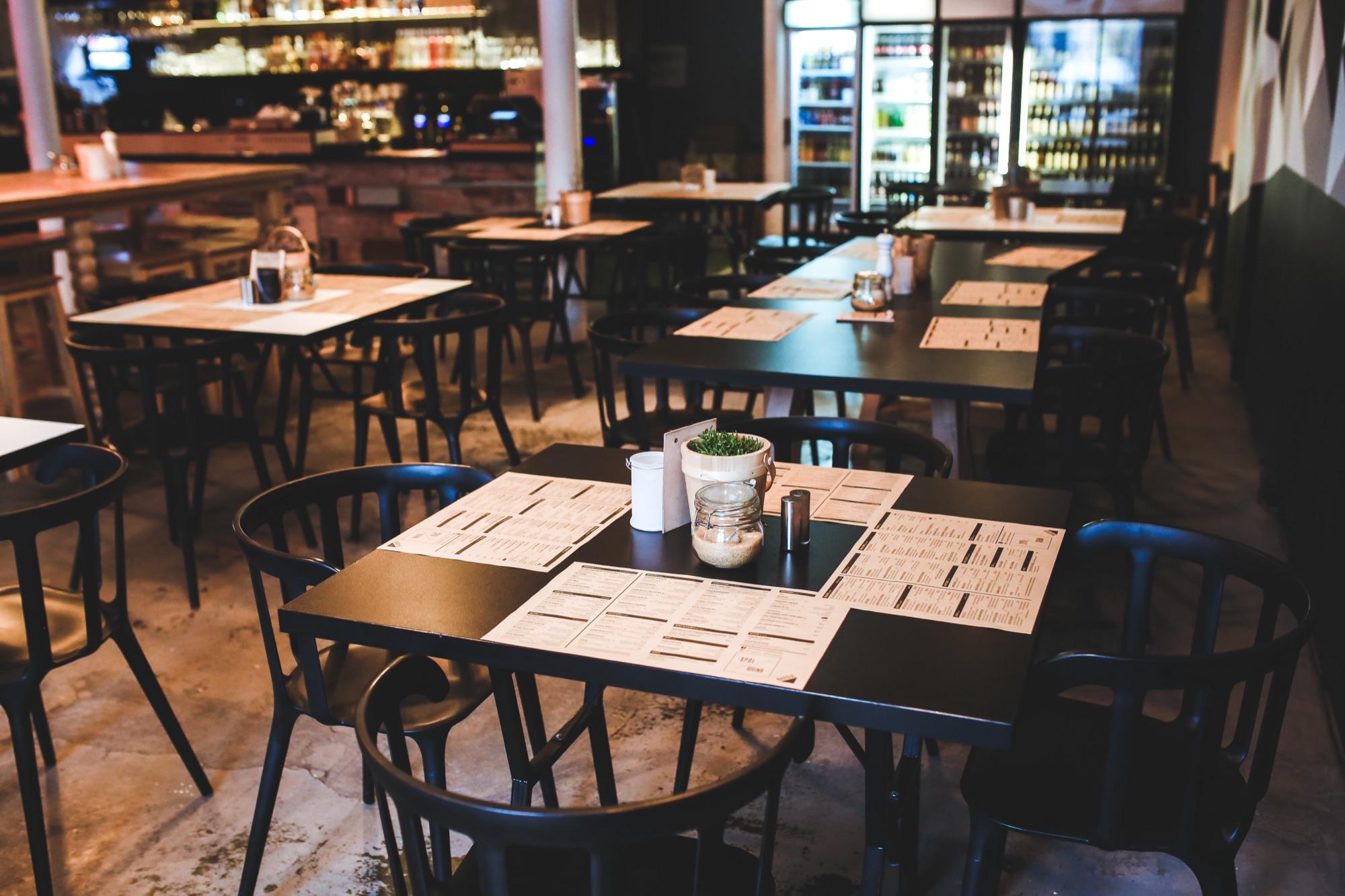 Banquette Seating for Bars and Restaurants: How to Specify It
